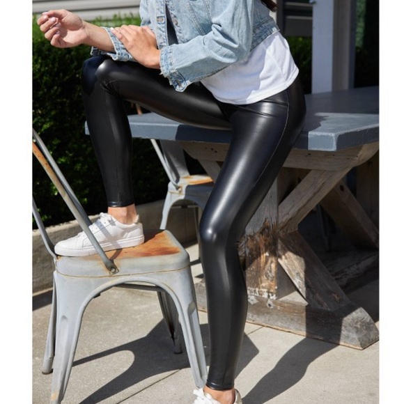 NEW Assets by Spanx all over faux leather leggings - Picture 3 of 6